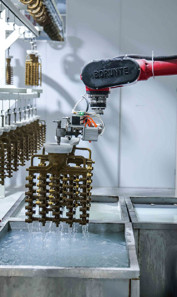 Automatic pouring